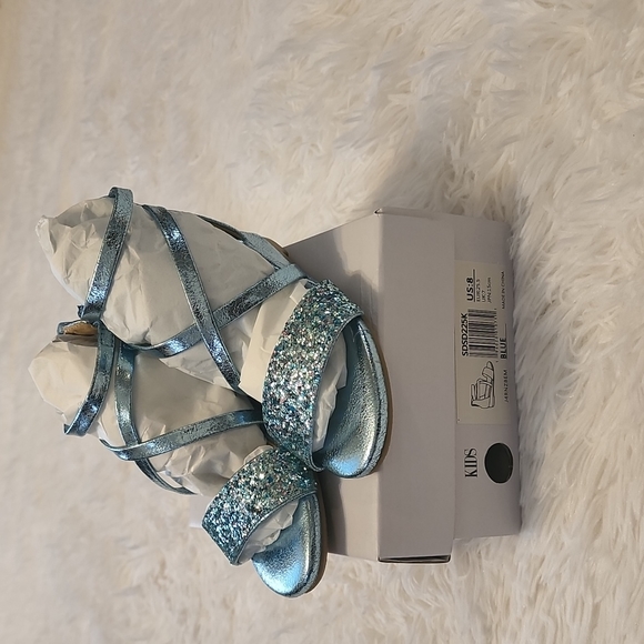 Dream Pairs Girls Sandal - Picture 7 of 8